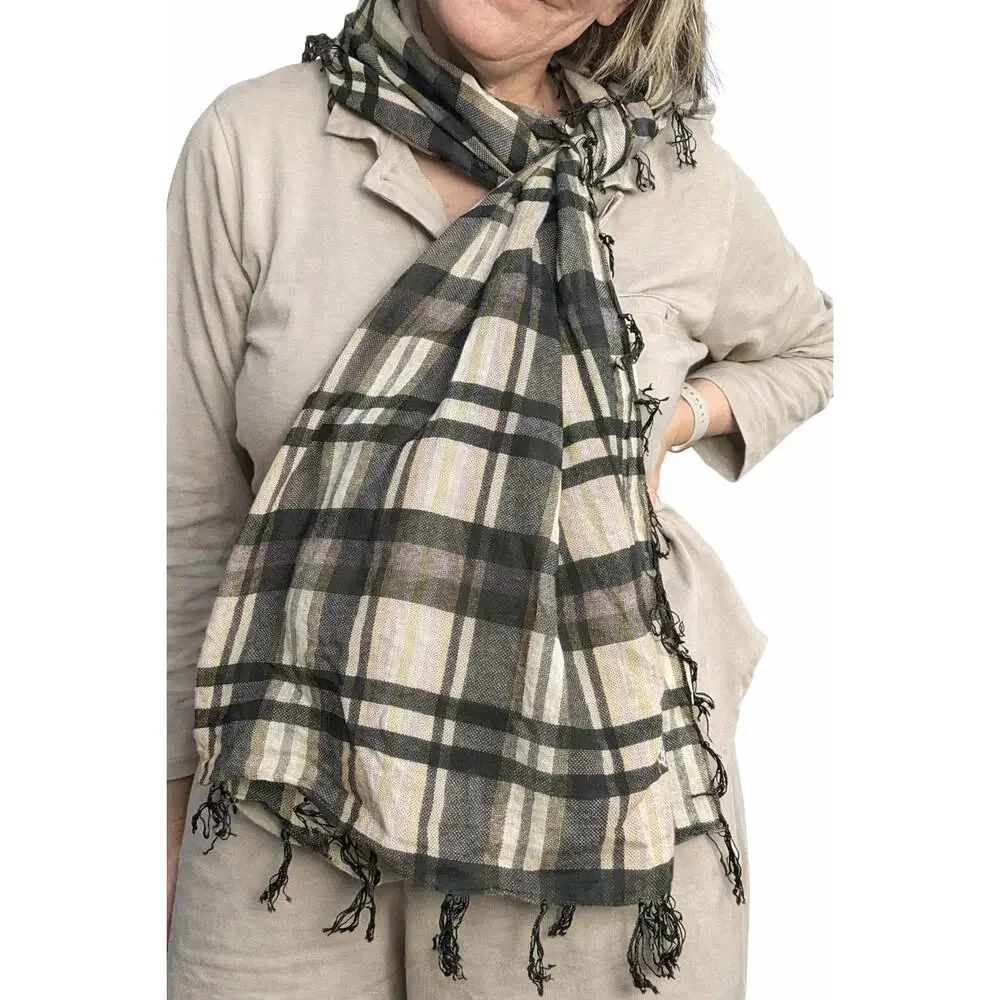 Roxy Neutral Plaid Lightweight Scarf Black Gray Cream Fringe Classic Accessory